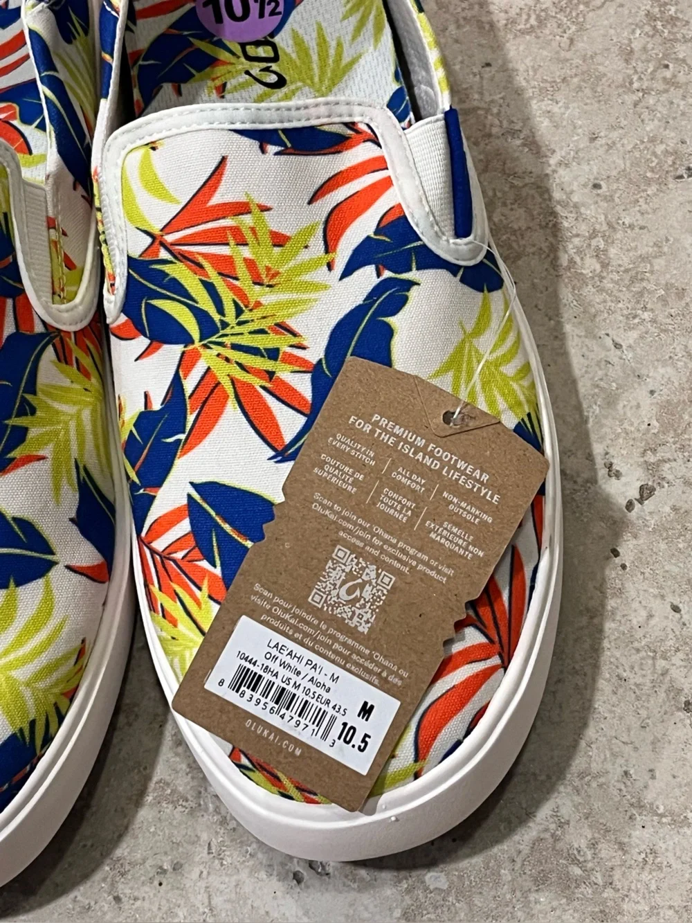 OluKai Lae‘ahi Pa‘i Men’s Slip-On Shoes 10.5 White/Aloha NWT Hawaain Floral AOP